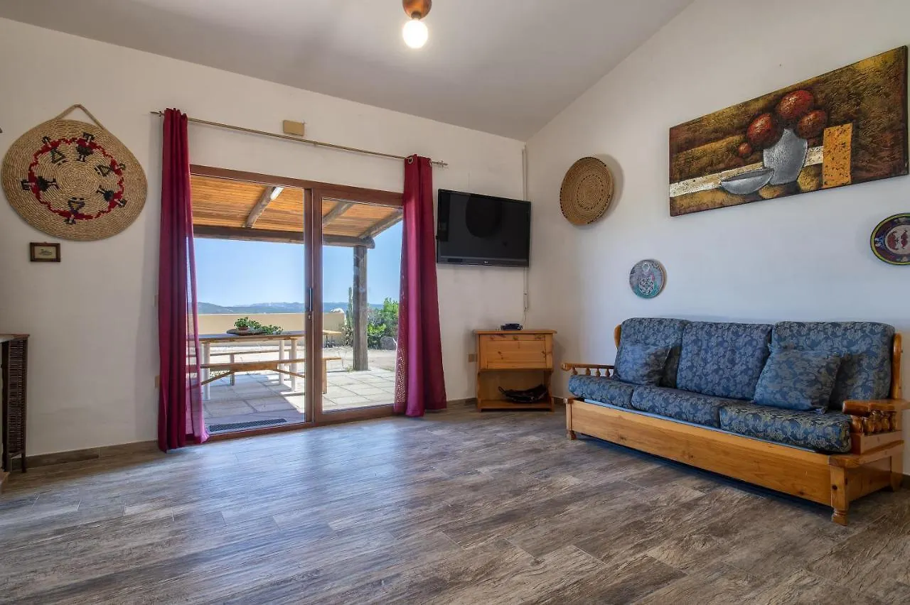 Appartamento Panoramico Isola Rossa Apartman
